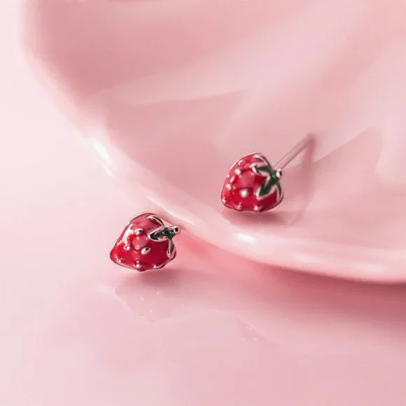 Strawberry Earrings - Picture 3 of 14